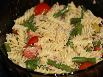 Salata Nicoise cu paste